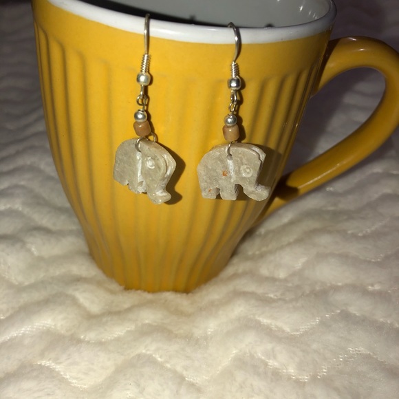 Ivory earrings - Picture 2 of 2